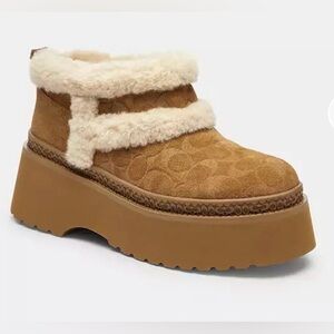 Coach Christina Bootie
In Signature Suede

COLOR: Tobacco
NWB